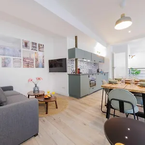 Exceptionnel Duplex A Proximite De Montmartre! Paris