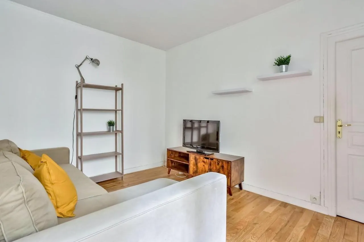 Appartement Quartier Pigalle Free Netflix Paris